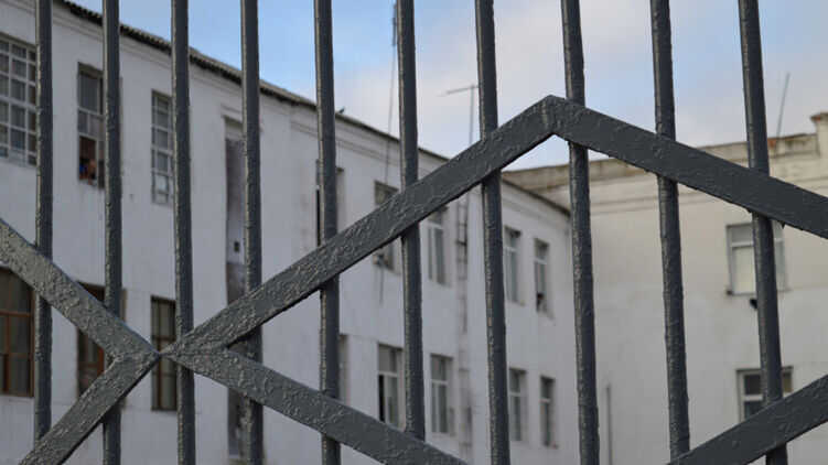 На Вінниччині виправну колонію перепрофілюють у табір для російських військовополонених