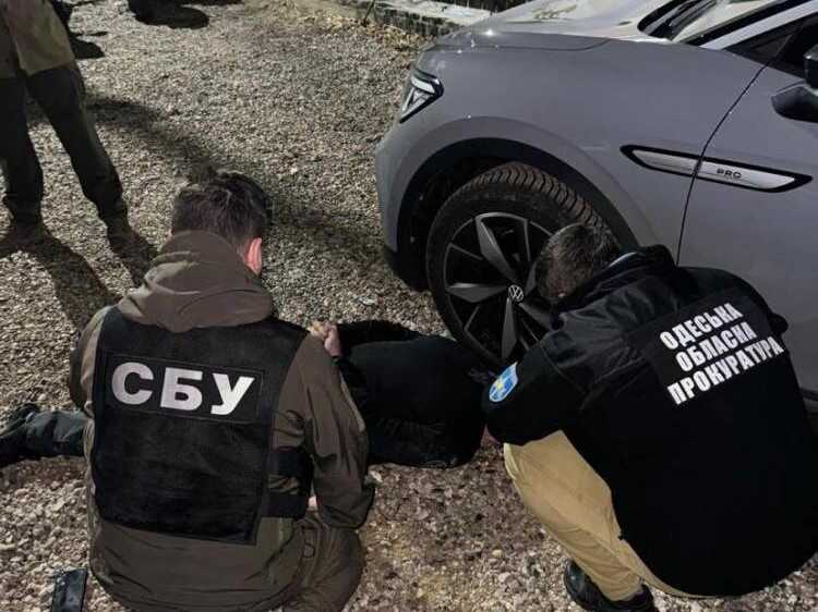 В Одесской области полицейский получил 135 тысяч гривен