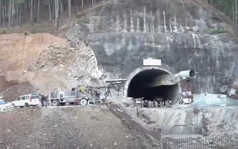 В Індії обвалився гірський тунель: під завалами застрягли 40 робітників