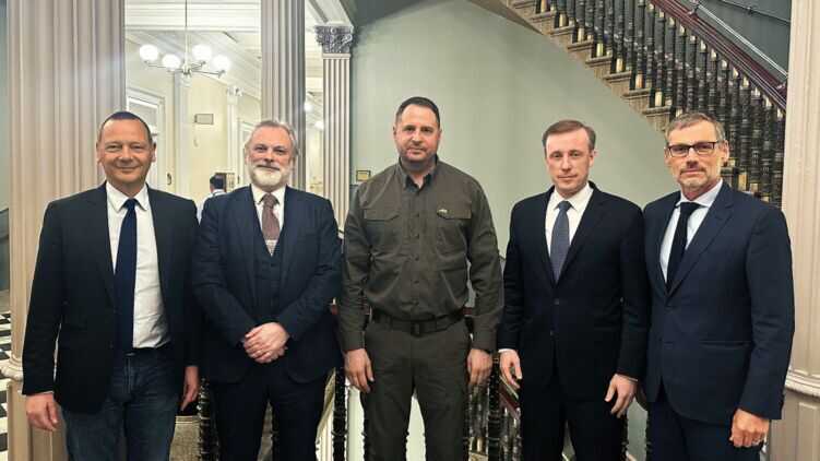 Ермак: Российские войска в Украине с начала вторжения увеличились втрое