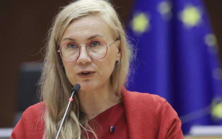 В Еврокомиссии призвали Венгрию не покупать энергоресурсы у РФ