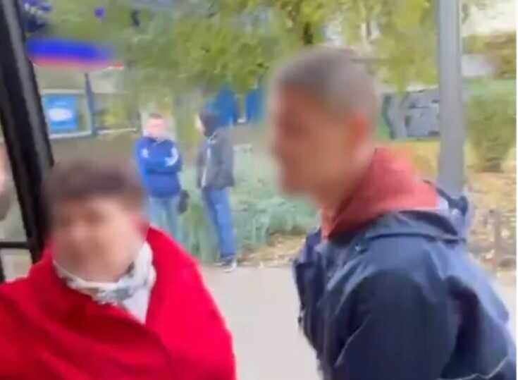 У Києві чоловік влаштував сварку та заблокував рух маршрутки