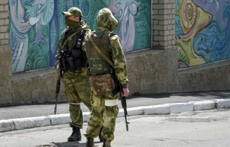 "Оказывают психологическое давление": оккупанты усилили репрессии подростков в оккупации, — ЦНС