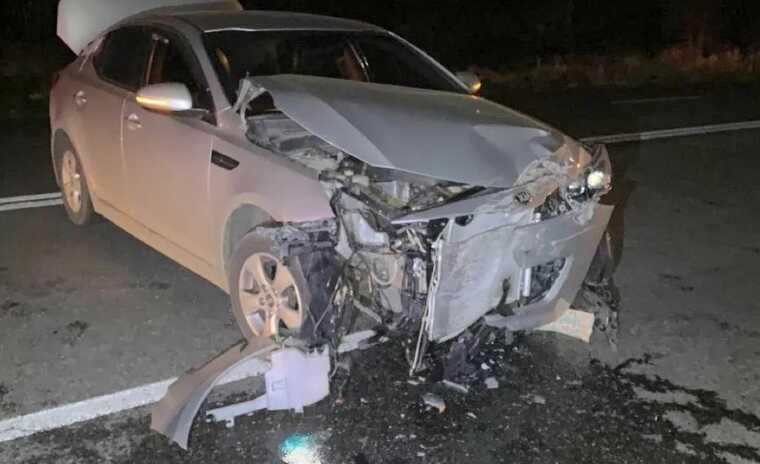 ДТП под Киевом: произошло лобовое столкновение двух легковушек