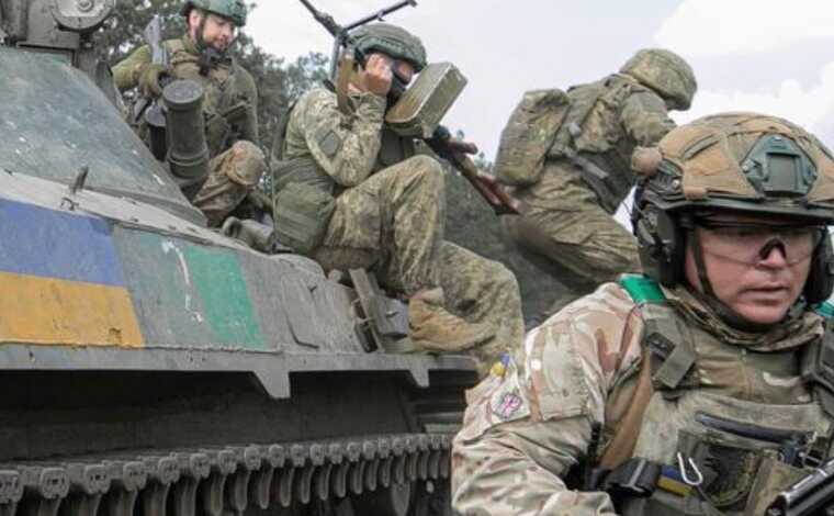 Українські штурмовики показали, як знищують окупантів на фронті