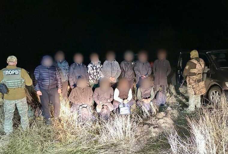 Полицейские Одесщины задержали водителя, помогавшего уклонистам незаконно покинуть страну