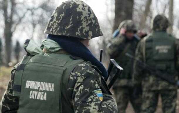 Прикордонники показали, як нищать окупантів разом з технікою