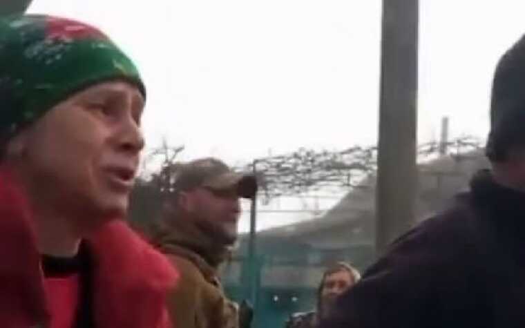 Кадри, що викликають сльози: бійці показали зустріч із жителями деокупованого селища на Херсонщині