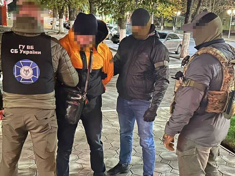 СБУ затримала в Одесі директора кадрової агенції, який переправляв ухилянтів до ЄС