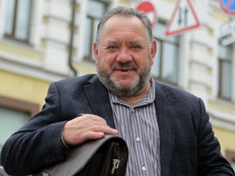 Бенюк пояснив, чому під час війни важливо підтримувати Зеленського