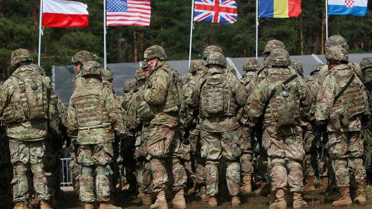 В НАТО сетуют на бюрократию в ЕС: мешает быстрому передвижению войск