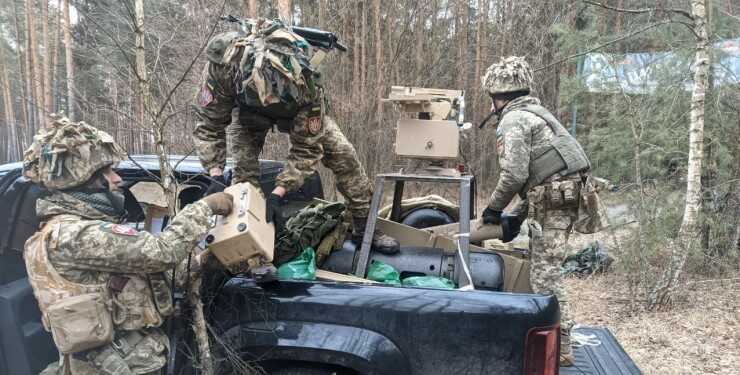 Стали менше донатити: чому волонтери, як і раніше, відіграють роль у забезпеченні ЗСУ