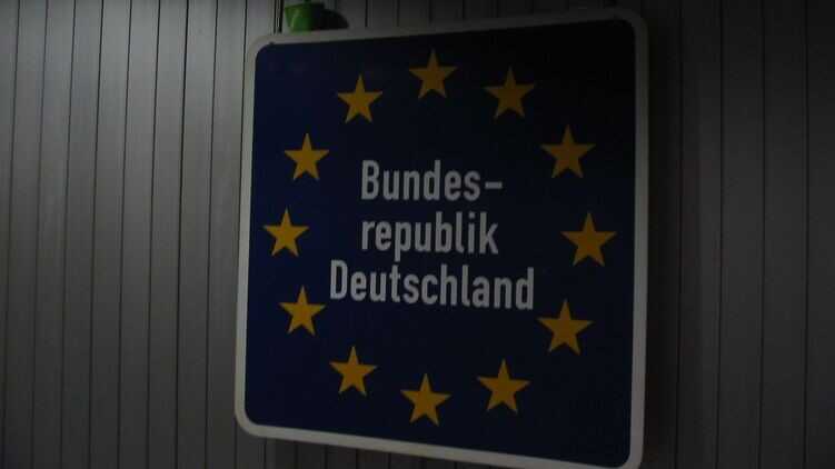 Германия продлила защиту украинских беженцев до марта 2025 года - Reuters