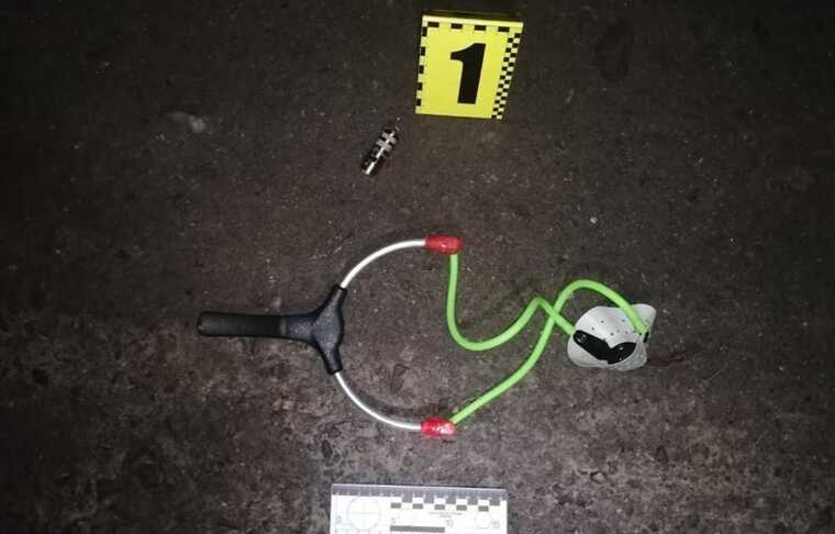 У Дніпрі чоловік за допомогою рогатки намагався перекинути наркотики у колонію