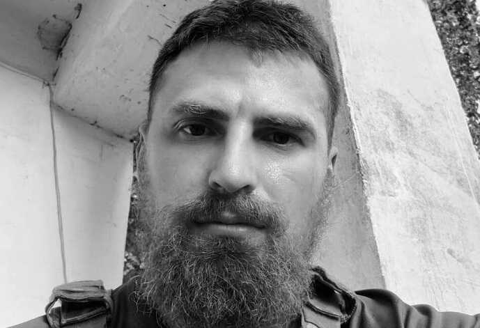 В Киеве простились с защитником Украины, политзаключенным времен Януковича Сергеем Павличенко