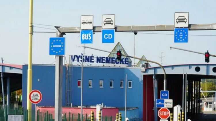 Словацькі перевізники хочуть заблокувати кордон із Україною вже сьогодні - Держприкордонслужба