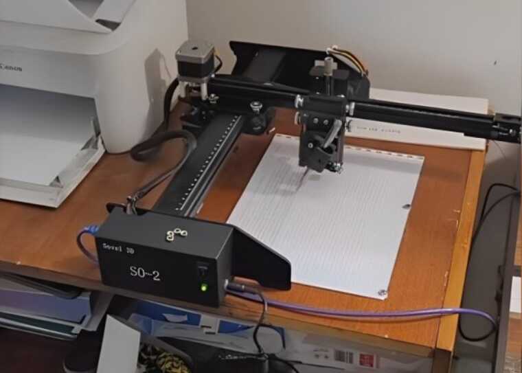 "Відповідь на паперовий абсурд": у ЗСУ запустили робота для заповнення документів