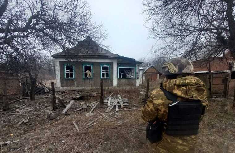 Оккупанты обстреляли Часов Яр: есть жертва, разрушены дома