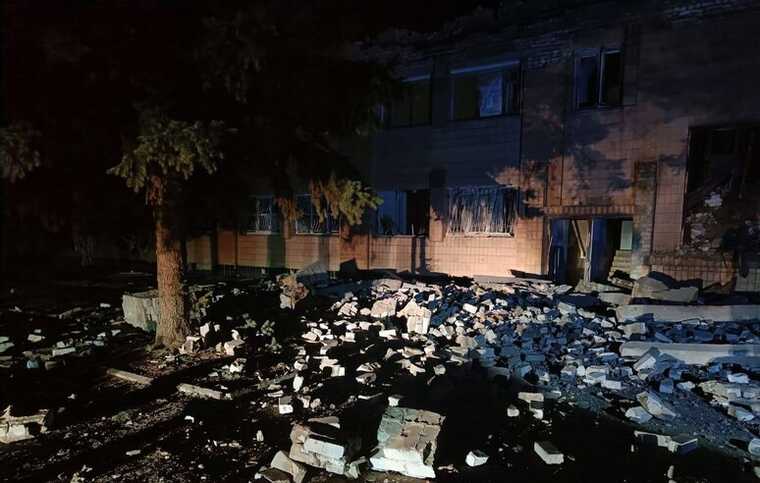 Оккупанты атаковали "Шахедами" Боровую и Чугуев, есть повреждения, ранен мужчина