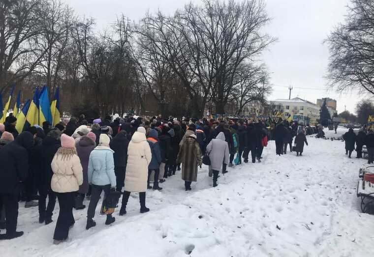 Йому назавжди буде 29: у Прилуках попрощалися з воїном, який загинув на фронті