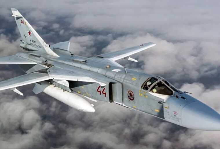 В районе Змеиного уничтожен российский бомбардировщик Су-24М