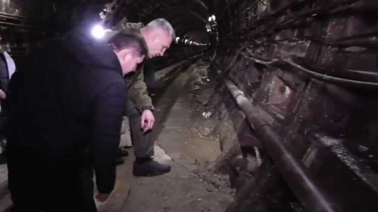 У мера Кличка звинуватили в затопленні тунелю київського метро Януковича та Азарова