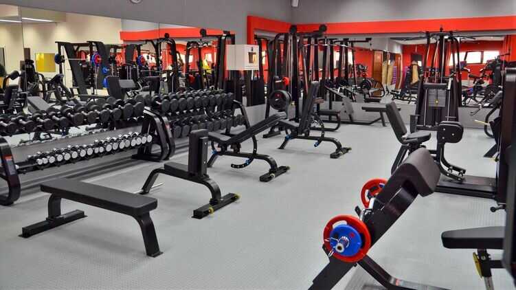 Киевские тренажерки и спортзалы опустели из-за рейдов военкомов