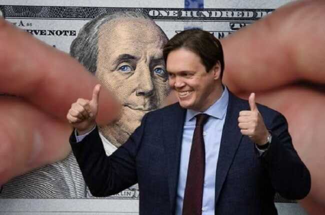 Щоб красти більше і тихіше, можна стати «антикорупціонером» як Сенниченко