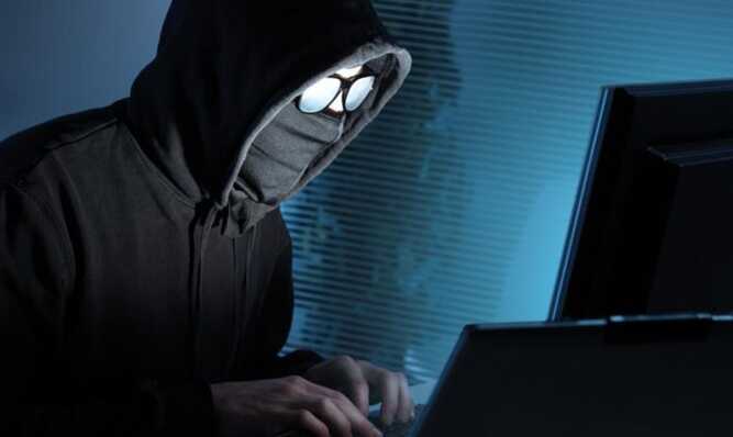 На Дніпропетровщині затримали шахрая, який “працевлаштовував” людей за кордон