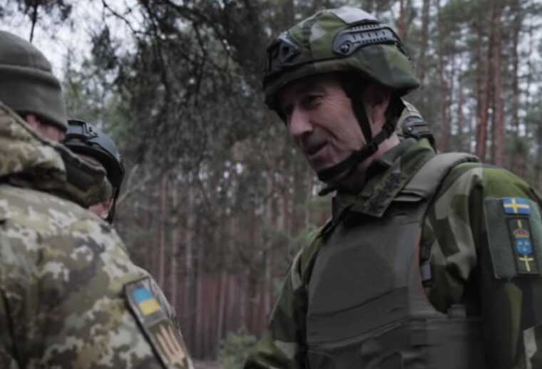 Головнокомандувач Збройних сил Швеції відвідав українську бригаду на передовій