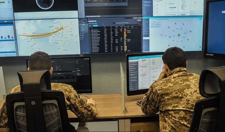 Хакеры ГУР сломали налоговую систему РФ