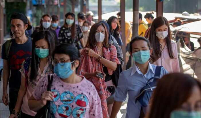 Після спалаху нової форми пневмонії Китай увів масковий режим у громадських місцях