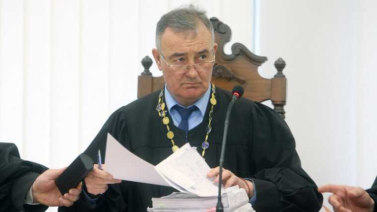 Верховна рада правосуддя відсторонила суддю Київського апеляційного суду Глиняного, якого підозрюють у хабарництві, від правосуддя
