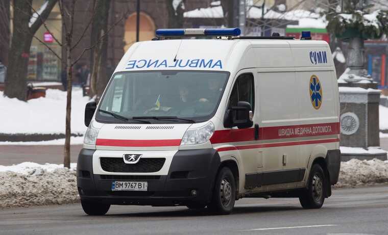 Взрыв в сельсовете на Закарпатье: в сети появились кадры эвакуации раненых