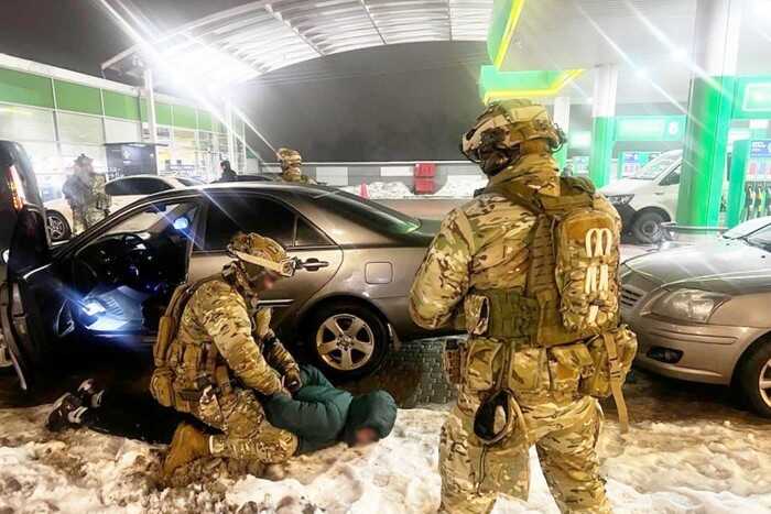 У Чернігові затримали зловмисника, який намагався спалити квартиру у багатоповерхівці