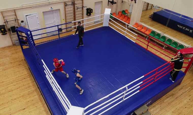 В РФ подросток-боксер пропустил удар в голову и скончался