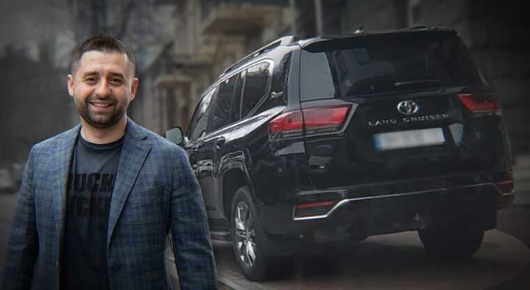 Голова президентської фракції Давид Арахамія користувався автівками Кауфмана, якого підозрюють у корупції
