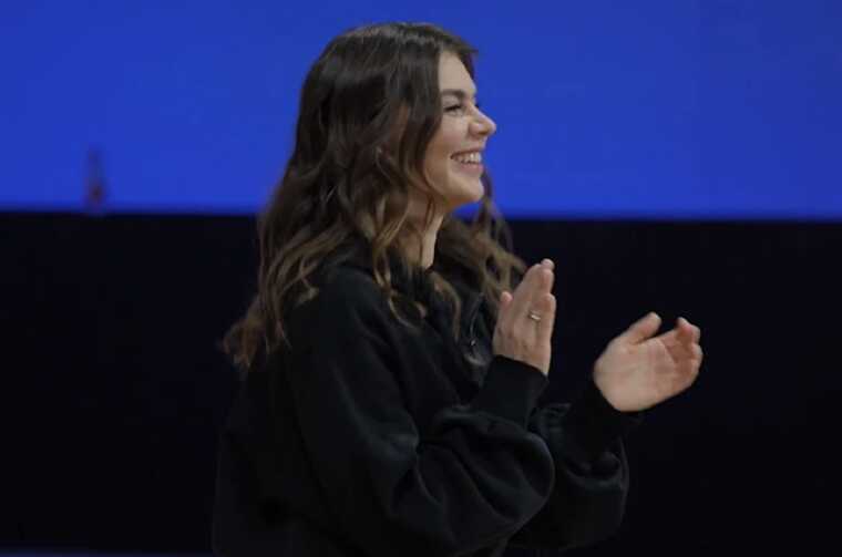 Кабаева с медведями станцевала перед китайцами в Пекине