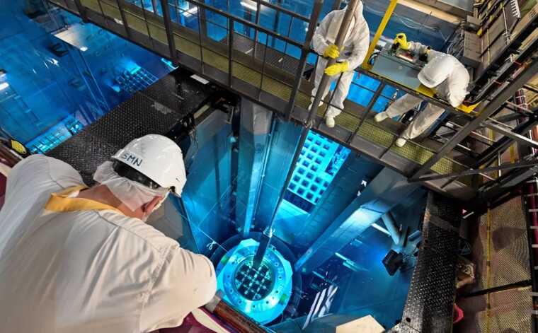 Франція може незабаром побудувати у Швеції кілька ядерних реакторів