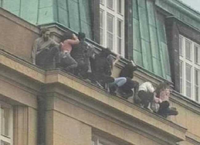 Установлена личность мужчины, устроившего стрельбу в Праге