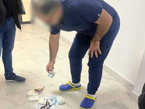 У Львові медик допомагав ухилянтам