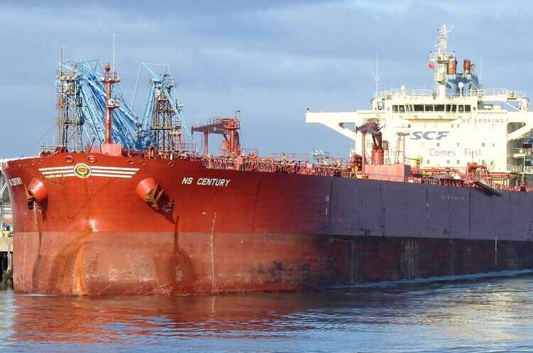 Санкції проти "тіньового флоту" Путіна: Індія перестала приймати танкери з нафтою, — Bloomberg