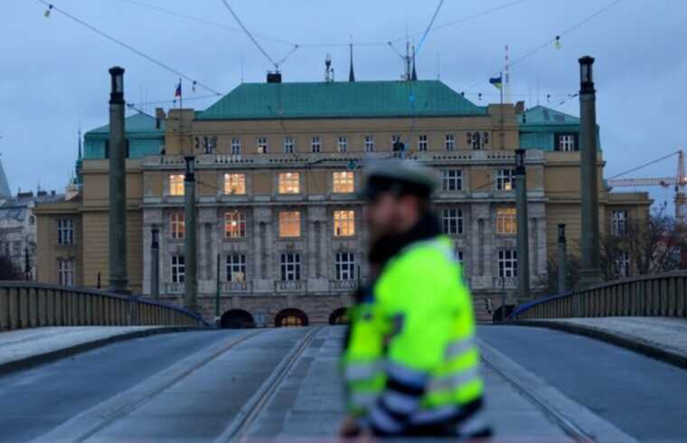 У Чехії оголошено одноденну жалобу через стрілянину в університеті