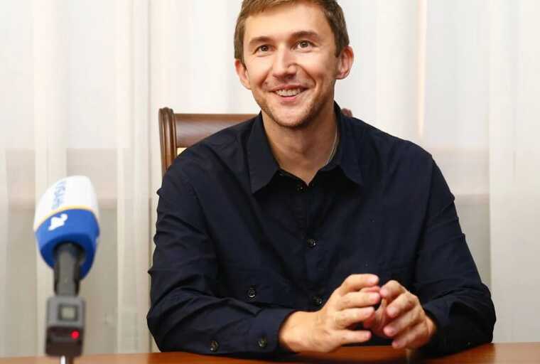 Предатель Украины Карякин со словами "царство ему небесное" восхитился Путиным