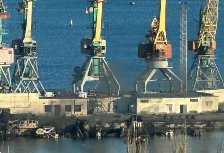 "Атеш": Путін відправив ФСБ розслідувати знищення ВДК "Новочеркаськ", багатьох командирів знімуть