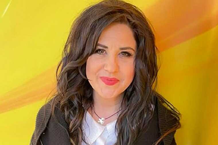 Відома телеведуча розповіла про українських артистів, які "перевзулися": "Познімали кокошники та косоворотки"