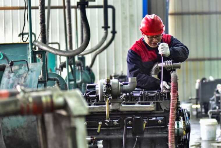 Китай за последние три месяца ощутил спад производства