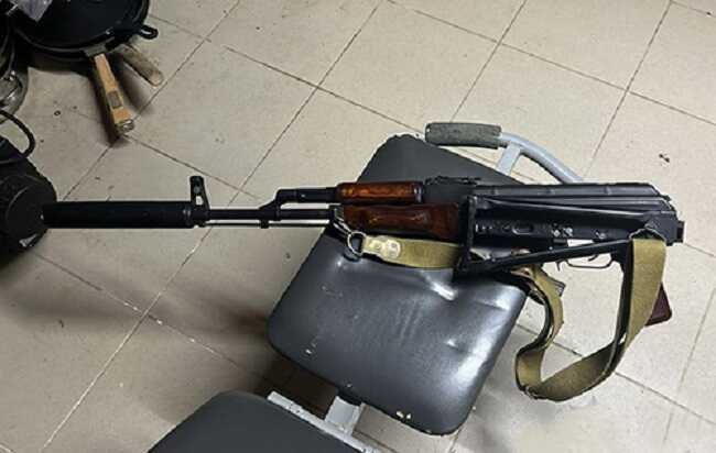 На Закарпатті чоловік застрелив неповнолітнього грабіжника: тіло виявили за слідами крові