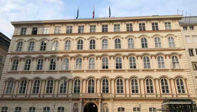 МЗС Австрії вже 10 разів викликало посла РФ через російську агресію проти України