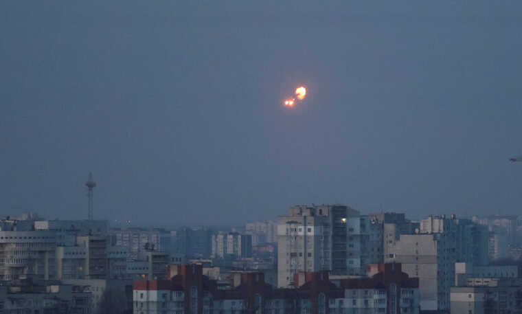 Ракетний удар по Києву: пошкоджено фабрику з виробництва тактичного одягу M-TAC